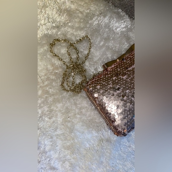 Rose Gold Sequined Clutch - Long Chain - Picture 10 of 10